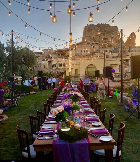 #Repost @coskunkirtil with @get_repost ・・・ ROCK CITY WEDDING ❤️ in Argos in Cappadocia . . #rockcityweddings #wedding #cappadociawedding… Cappadocia Wedding, Rock City, Wedding Time, City Wedding, Hotel Wedding, Dolores Park, Wedding Gifts, Table Decorations, Travel