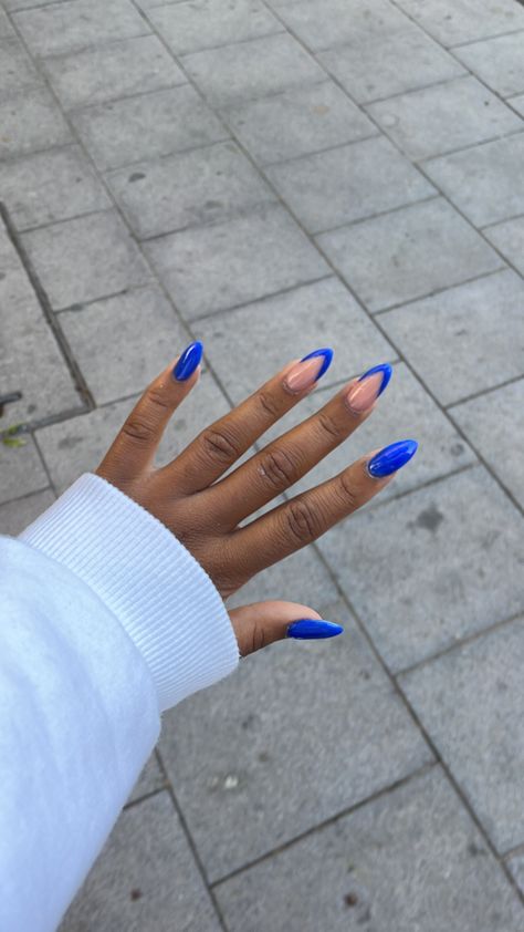 Pewter Blue Nails, Nail Art Blue Electric, Nails Blue Electric, Blue Electric Nails, Cobalt Blue Nails Designs, Nails Electric Blue, Electric Blue Nails Design, Royal Blue Prom Nails, Electric Blue Nails