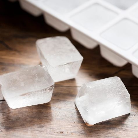 8 Things in Your Freezer You Should Toss Out | Family Handyman Chicken Freezer Meals, Bbq Hacks, Healthy Freezer Meals, Making Homemade Ice Cream, Food Network Canada, Homemade Ice Cream Recipes, Frozen Veggies, Ice Cube Trays, Frozen Vegetables