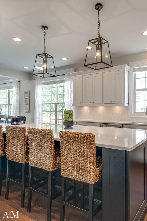 Kitchen Island Lighting Pendant Farmhouse, Lights On Top Of Kitchen Island, Kitchen Island Lighting No Glass, Kitchen Ideas Pendant Lights, Kitchen Island Pendants Black, Black Kitchen Pendant Lights Over Island Glass, Kitchen 3 Pendant Lights, Over The Kitchen Island Lighting, Hanging Island Pendant Lights