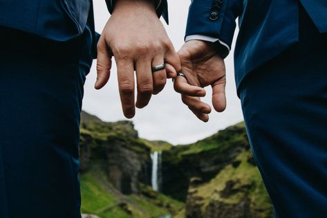 Lgbtq Wedding Photos, Gay Couple Wedding Photo Ideas, Lgbtq Wedding Two Grooms, Gay Marriage Aesthetic, Gay Wedding Aesthetic, Two Grooms Wedding, Lgbt Wedding Photos, Lgbt Wedding Photography, Gay Wedding Photography