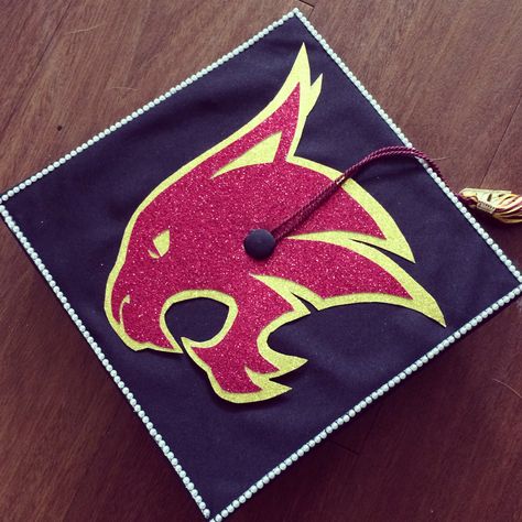 My graduation Cap!! :) Go Bobcats!! College Grad Pictures, Grad Pictures, Senior Stuff, Grad Cap Designs, University Graduation, Cap Decoration, Texas State University, Grad Caps, Cap Ideas