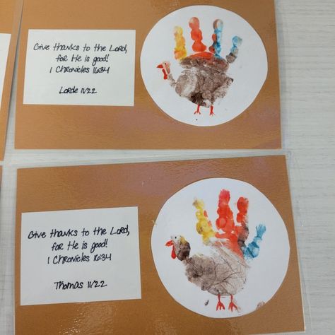 Thanks Giving Placemats For Kids Diy, Thanksgiving Placemat Craft Preschool, Preschool Thanksgiving Placemat Ideas, Preschool Thanksgiving Placemats, Thanksgiving Toddler Activities, Thanksgiving Placemats Preschool, Nursery Room Ideas Childcare, November Projects, Thanksgiving Name Cards