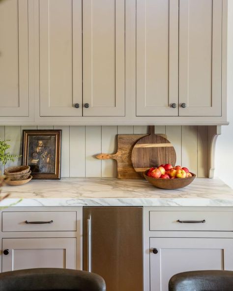 Kitchen Cabinets With Corbels, Corbels Kitchen Cabinets, Kitchen Cabinet Corbels, Corbels Under Kitchen Cabinets, Transitional Cottage Kitchen, Cabinet Corbels, Kitchen Cabinets Lighting, Decorating An Old House, Traditional Cabinet Hardware