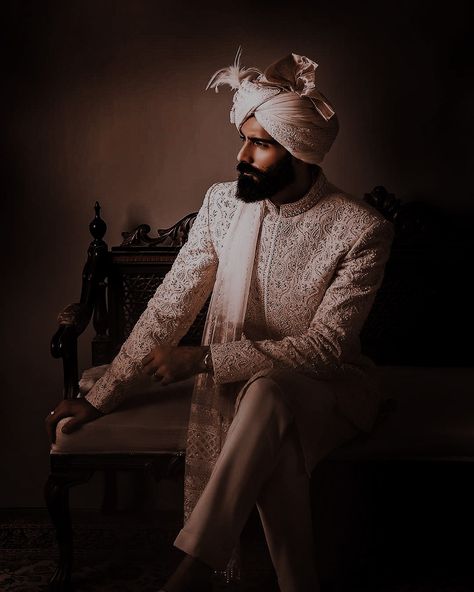 Chinese Fancy Dress, Indian Illustration, Dark Fairytale, Mens Kurta Designs, Groom Poses, Wedding Aesthetic, Fashion Suits For Men, Desi Wedding, Indian Aesthetic