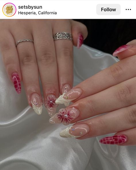 Almond Ideas Nails, Nail Ideas Jewels, Summer Bday Nails, Jelly Flower Nails, Birthday Summer Nails, Summer Acrylic Nail Designs 2024, Sculpted Flower Nails, Unique Almond Nails, Pink Nail Designs Almond Shape