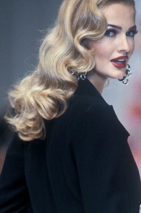 Real Life Barbie, Karen Mulder, Runway Show, Fashion Model, The Netherlands, Netherlands, Real Life, Blonde, Hair