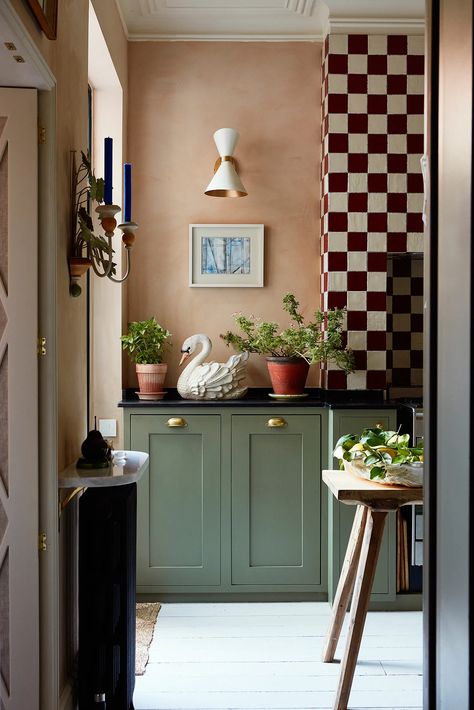 Green Kitchen Dakota Johnson, Setting Plaster And Green Kitchen, Green Kitchen Renovation, Khaki Kitchen Ideas, Colour Kitchen Walls, Scandi Green Kitchen, London Kitchen Aesthetic, Kitchen Trim Colors, Dark Green Small Kitchen