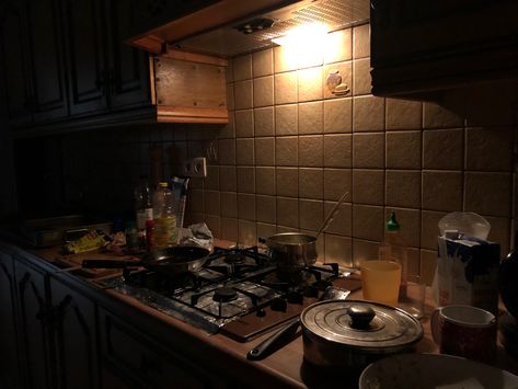 Chaotic House Aesthetic, Dark Apartment Aesthetic Kitchen, Grunge House Aesthetic Kitchen, Messy Apartment Aesthetic Dark, Night Kitchen Aesthetic, Late Night Kitchen Aesthetic, Dirty Apartment Aesthetic, Run Down House Aesthetic, Kitchen Night Aesthetic