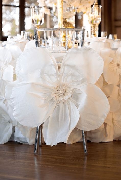 Over-sized Flowers | Big Flowers Wedding Decor Ideas Aniversario, White Party Theme, Pumpkin Banner, Bridal Party Tables, Wood Banner, Reception Bride, Ceremony Chairs, Wedding Chair Decorations, Thanksgiving Decorations Diy