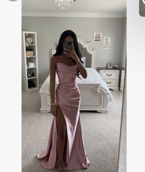 White Prom Dress Long, Prom Dress With Split, Classy Prom, Prom Dress Inspo, Mermaid Sweetheart, Dress With Split, Classy Prom Dresses, Stunning Prom Dresses, Sweetheart Prom Dress