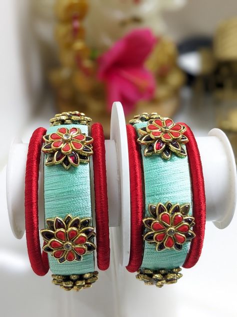 👉Can be customized to any colour and any size (8 to 2.12) as per your requirement 👉 Return gift bangles for weddings puja vradham, house warming functions,haldi ceremony, half saree function are available 👉 Single and bulk order can be taken at affordable prices 👉 For bridals we will customise the bangles as per your outfit 👉 Mother and daughter Combo sets also available 👉 Shipping worldwide available🚚 👉 For more information click here 👇 https://wa.me/+918056345884 3d Silk Thread Bangles, 3d Thread Bangles, Bridal Thread Bangles, Thread Bangles Design Bridal, 3d Bangles, Bangles Craft, Aari Bangles, Diy Hair Accessories Tutorial, Silk Thread Earrings Designs