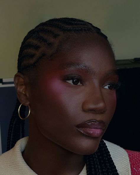 Everything Doechii 🐊 (@EDoechii) on X J Makeup, Dewy Makeup Look, Makeup Black Women, Celebrity Makeup Looks, Makeup For Black Skin, Dark Skin Beauty, Cute Makeup Looks, Creative Makeup Looks, Dark Skin Makeup