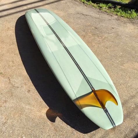 Surfboard Storage, Surf Store, Surfboard Painting, Paddle Board Surfing, Longboard Design, Surfboard Shapes, Long Board, Surfing Pictures, Board Room