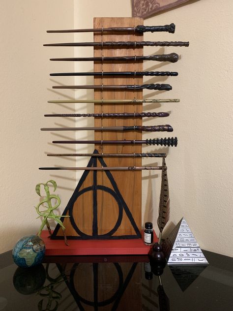 Harry Potter Wand Display, Seamus Finnigan, Wand Display, Office Upgrade, Oregon House, Wooden Wand, Cho Chang, Harry Potter Hermione Granger, Neville Longbottom