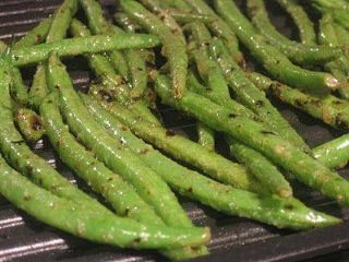 Myfridgefood - Grilled Green Beans Grilled Sides, Grilled Meals, Grilled Green Beans, Fridge Food, George Foreman, Indoor Grill, Grilled Veggies, On The Grill, Side Recipes