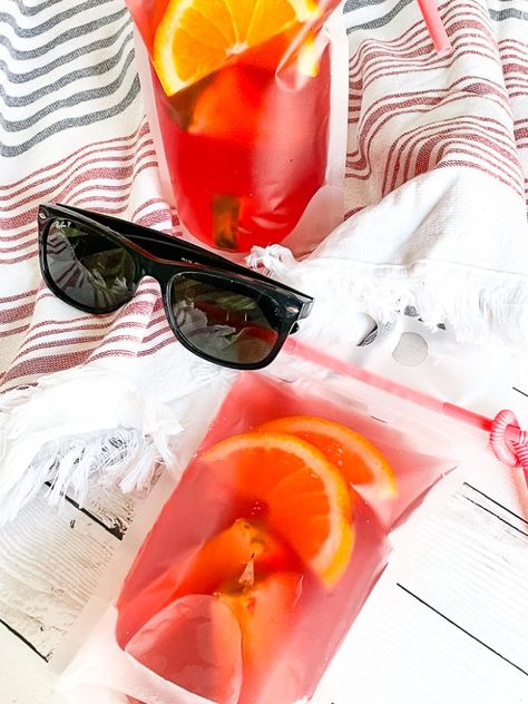 Use this delicious Rum Punch Recipe from Everyday Party Magazine to make yummy adult CapriSuns for your next outing or party! #AdultCapriSun #RumPunch #Cocktails Adult Juice Pouch Recipes, Adult Drink Pouch Recipes, Floating Brunch, Adult Juice Pouch, Arnold Palmer Drink Recipe, Egg Cream Recipe, Adult Capri Sun, Adult Drink Pouches, Alcoholic Popsicles