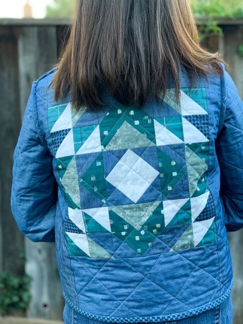 Quilted Tamarack Jacket, Quilted Garments, Mister Domestic, Quilted Coat Pattern, Quilt Jackets, Quilted Fashion, Tamarack Jacket, Quilt Clothes, Quilt Coats