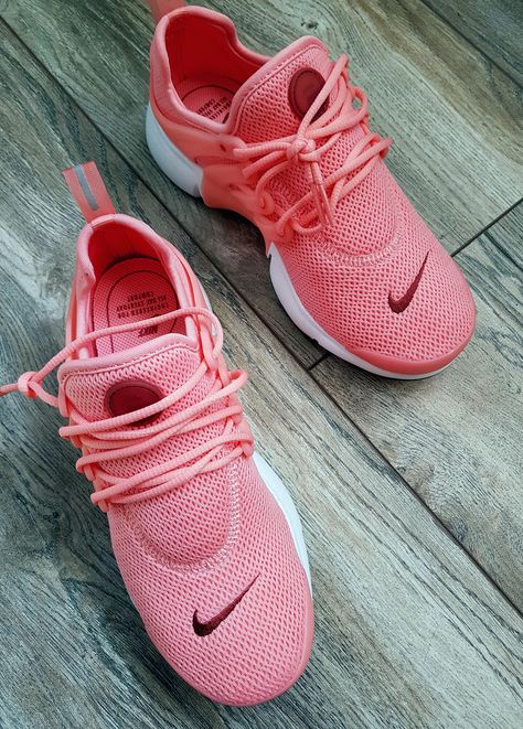 Nike React Presto, Nike Outfit, Air Presto, Nike Air Presto, Pink Running Shoes, Cute Nike Shoes, Cute Sneakers, Cute Nikes, Nike React