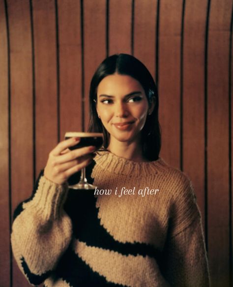 ✨ happier ✨ btw how do we all feel about the new @drink818 x @chamberlaincoffee espresso martini duo? . . #818 #kendalljenner #espressomartini #espressomartinis #espresso #espressomeme #meme #espressomartinimeme #818tequila #chamberlaincoffee #espressomartinitime Kylie Jenner Lashes, Kendall Jenner Makeup, Kendall Style, Kylie Jenner Style, Jenner Style, Espresso Martini, Kendall And Kylie, Kendall Jenner Style, Kardashian Jenner