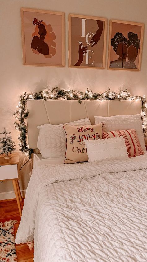 Christmas Garland On Bed Headboard, Backboards For Beds, Bedroom Wall Decor Above Bed, Outdoor Decoration Ideas, Bed Wrap, Outdoor Christmas Decoration Ideas, Pre Lit Garland, Bedroom Christmas, Christmas Decoration Ideas