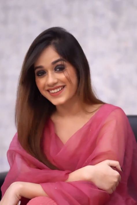 Jannat Zubair Tu Aashiqui, Jannat Zubair, My Queen, Punjabi Salwar Suits, Blonde Girl, Salwar Suits, Hand Sanitizer, Blonde, Queen