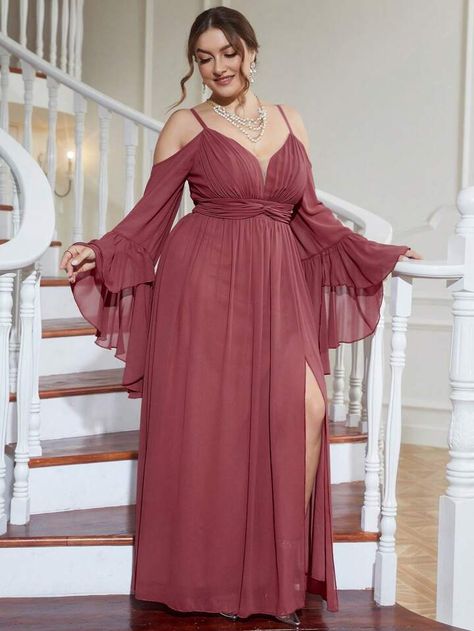 Plus Bridesmaid Dresses, Trendy Plus Size Fashion, Bridesmaid Dresses Online, Extra Long Sleeves, Flounce Sleeve, Inspiration Mode, Dress P, Chiffon Dress, Bridesmaid Dress