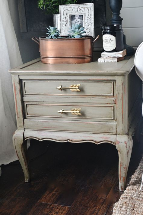 Applied two coats of Maison Blanche in Spanish Moss. Sanded to create a distressed look. Finished with Maison Blanche Dark Wax. Green End Table, Painted End Tables, End Table Makeover, Mossy Green, Candle Room, Table Styling, Table Makeover, Spanish Moss, Styling Inspiration