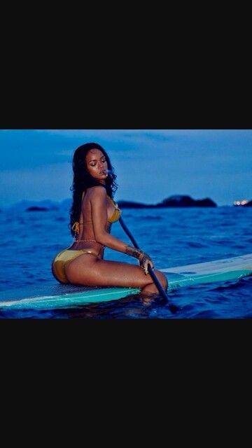 R Rihanna Instagram, Sup Girl, Mode Rihanna, Sup Stand Up Paddle, Saint Michael, Bad Gal, Rihanna Fenty, Irina Shayk, Instagram Foto