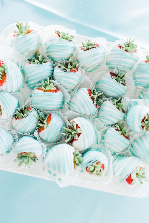 Bridal Shower Breakfast, Tiffany Theme Party, Breakfast At Tiffanys Party Ideas, Tiffany Themed Bridal Shower, Mermaid Bridal Showers, Tiffany Birthday Party, Tiffany Birthday, Tiffany Baby Showers, Tiffany Theme