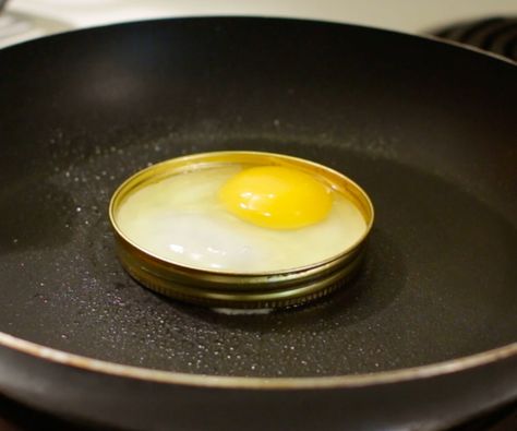 In this instructable, I will show you how to cook an egg using a Mason Jar Lid Ring or Band. This cool little mason jar food hack is great for getting a nice round... Make Ahead Egg Mcmuffin Recipe, How To Make Round Eggs For Sandwiches, Egg Patties How To Make, Round Eggs For Sandwich, How To Make Overeasy Eggs, Egg Patties For Sandwiches, Scrambled Egg Patties, Mason Jar Eggs, Egg Patty