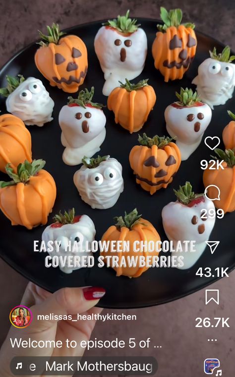 Halloween Chocolate Covered Strawberries, Mark Mothersbaugh, Halloween Chocolate, Covered Strawberries, Chocolate Covered Strawberries, Easy Halloween, Chocolate Covered, Halloween Treats, Halloween