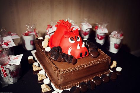 One razorback please Razorback Cake, Razorback Party, Pig Cakes, Grooms Table, Arkansas Razorback, Pig Cake, Wedding Vows Renewal, Wedding Vow, Food Drinks Dessert