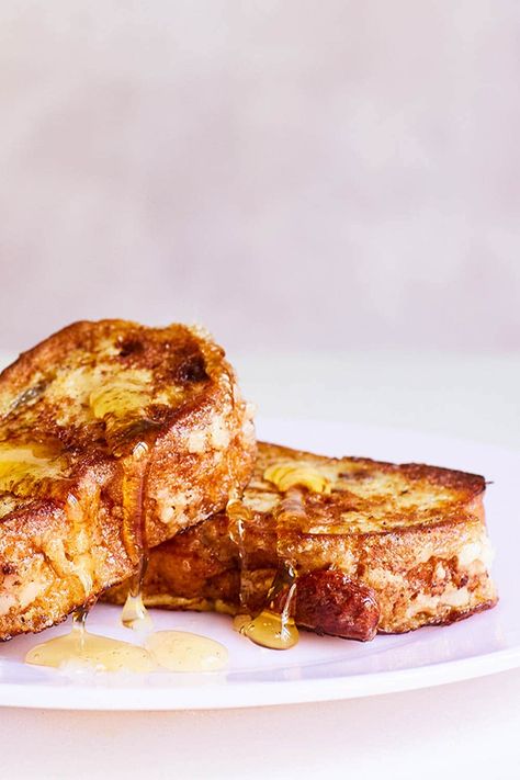 French Toast Panettone, Pantone French Toast, Pannetone French Toast, Christmas Breakfasts, Panettone French Toast, Panettone Bread, Morning Treats, Panettone Recipe, Brunch Foods