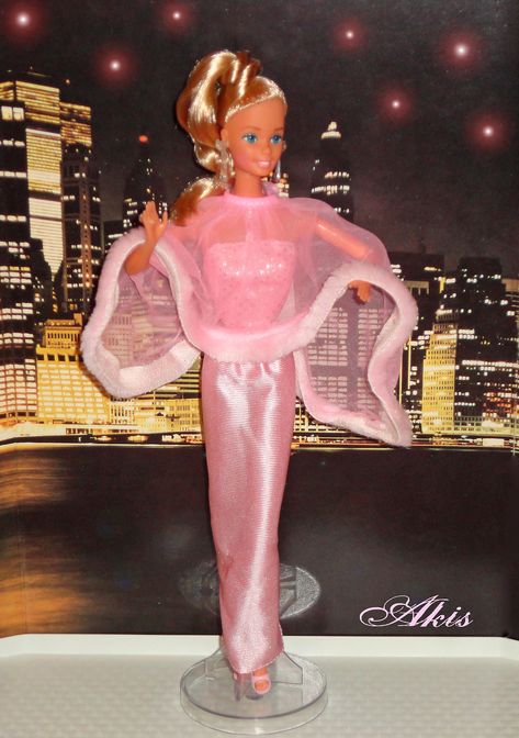 Pink And Pretty Barbie, 80s Barbie, Pretty Barbie, 1980s Barbie, 1980s Childhood, Vintage Barbie Clothes, Beautiful Barbie Dolls, Barbie Dream, Barbie I