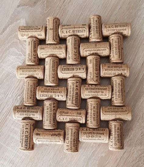 Wine Cork Diy Projects, Cork Diy Projects, Cork Crafts Christmas, Wine Cork Diy Crafts, Front Porch Concrete, Wine Cork Projects, Cork Crafts Diy, Wine Cork Diy, Wine Cork Art