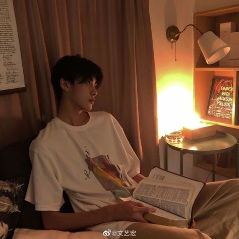 henry li Academic Rivals To Lovers, Ann Liang, Academic Rivals, Rivals To Lovers, Sun Aesthetic, Negative Feelings, People Pleaser, Cute Asian Guys, Boy Poses