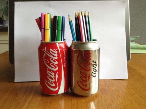 Coke Can Diy, Coke Can Crafts Diy, Coke Can Crafts, Diy Soda, Diy Baby Shower Games, Can Ideas, Coca Cola Light, Diy Pen, Soda Can Crafts