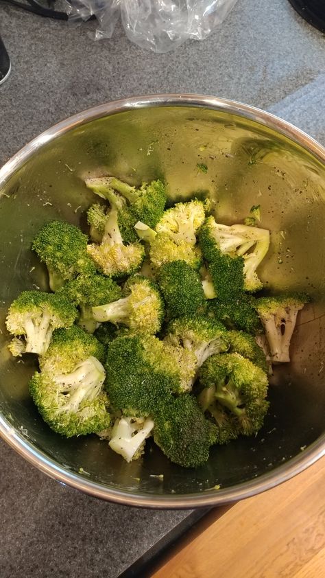 Best Steamed Broccoli, Steamed Vegetables Aesthetic, Steam Fresh Broccoli, How To Season Broccoli Steamed, Seasoning For Steamed Broccoli, Steam Veggies, Roast Me, Steamed Vegetables, Roasted Broccoli