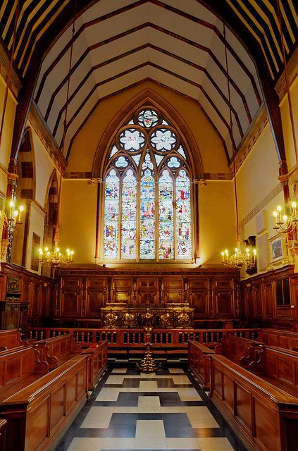 Cathedral Design, Medieval Aesthetics, Oxford Student, Medieval Architecture, Oxford England, Gothic Furniture, Anglican Church, Catholic Images, Dream School