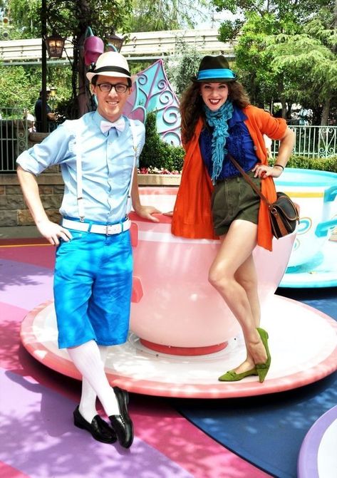 Wonderland disneybounders~ Mad hatter and alice! Teacups was a great touch | Dapper day outfits, Disney dress up, Disney bound outfits Alice Disneybound, Hatter Makeup, Hatter And Alice, Mad Hatter Makeup, Dapper Day Disneyland, Dapper Day Outfits, Disney Dapper Day, Disneybound Outfits, Up Disney