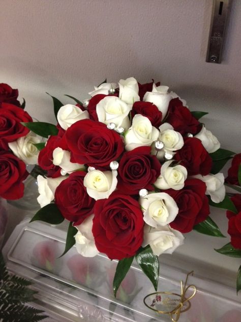 White & Red Bridal Bouquet With a Touch of Bling. Red Sliver White Wedding, White Red Rose Bouquet, Red And White Wedding Theme Decor, Red And White Wedding Bouquets, Red And White Rose Bouquet, Wedding Flowers Red Roses, Wedding Flowers Red, Wedding Bouquets White, Red Rose Bouquet Wedding