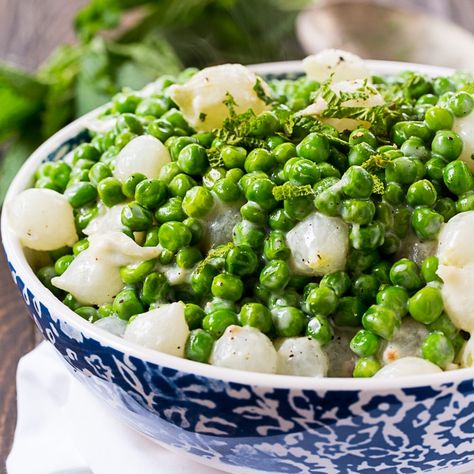 Creamed Peas and Pearl Onions - Spicy Southern Kitchen Peas And Pearl Onions Recipe, Peas And Pearl Onions, Creamed Pearl Onions Recipe, Peas And Onions, Pearl Onion Recipe, Spicy Southern Kitchen, Recipes Spicy, Creamed Peas, Creamed Onions