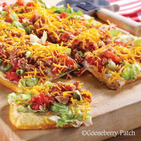 Blt Pizza With Crescent Rolls, Happy Joes Blt Pizza Recipe, Garlicky Blt Flatbread, Fig Jam Prosciutto Goat Cheese Pizza, Fig Jam Prosciutto Pizza, Blt Pizza, Gooseberry Recipes, Main Salad, Sandwich Sides