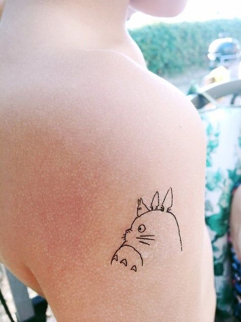 Tatuaje Studio Ghibli, Ghibli Tattoo, Small Tattoos Simple, Cute Tiny Tattoos, Aesthetic Tattoo, Dream Tattoos, Little Tattoos, Anime Tattoos, Piercing Tattoo