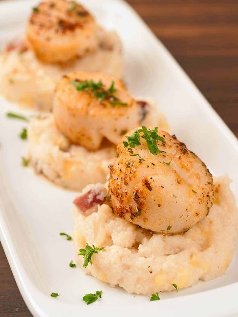 Seared Scallops with Creamy Bacon Grits Recipe | MyGourmetConnection Bacon Grits, Bacon Dinner, Corn Grits, Creamy Grits, Pan Seared Scallops, Grits Recipe, Seared Scallops, Creamy Corn, Scallop Recipes