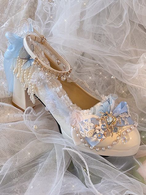 Floral Design Artificial Pearls Decorated High Heels Floral Wedding Shoe, Princess Heels, Hairstyles Color, Fairy Shoes, Party High Heels, Heels Aesthetic, Cinderella Shoes, Princess Shoes, Natural Lighting