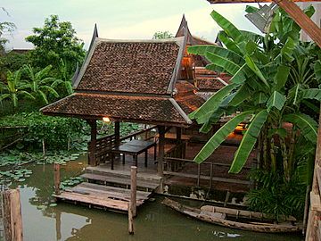 Traditional Thai houses – old Thai houses in Bangkok on canal. Buy this in Sydney on the water and it would cost millions!! House Old Style, Thai Houses, Thai House Design, Thai Decor, Asian House, Houses Design, Thai House, Wood Houses, Tropical Architecture