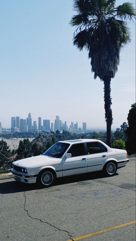 Bmw E30 Wallpapers, Transport Aesthetic, E30 Wallpaper, 80s Cars, Los Angeles Wallpaper, Los Angeles Skyline, Bmw E30 M3, 80s Vibes, Exotic Sports Cars