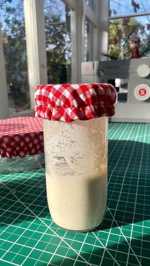 Facebook Sewing Mason Jar Cover, Sourdough Jar Cover Diy, Fabric Mason Jar Covers, Mason Jar Covers Fabric Diy, Jar Covers Fabric, Grandma Hobbies, Fabric Bowl Covers, Jar Covers, Bowl Covers